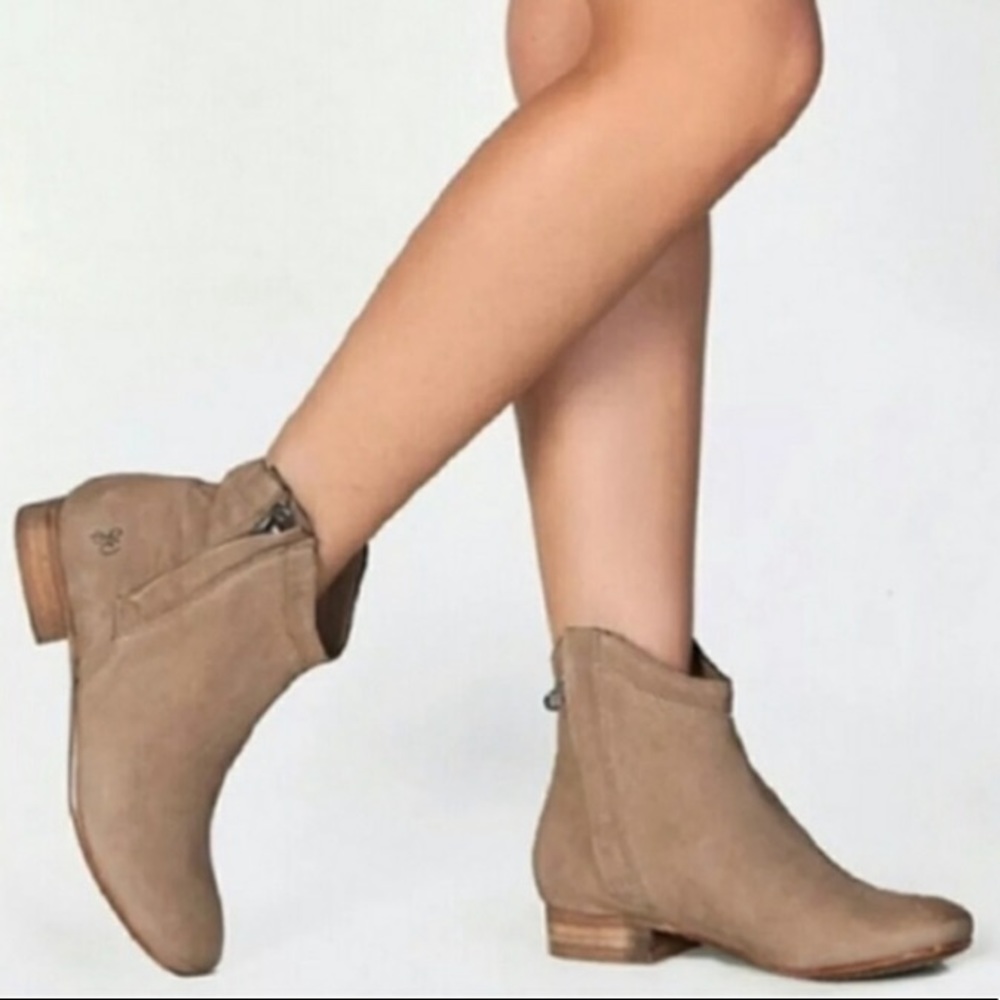Sam Edelman Cody Suede Booties Size 6